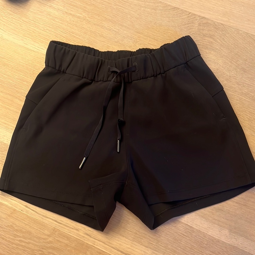Lululemon golf shorts